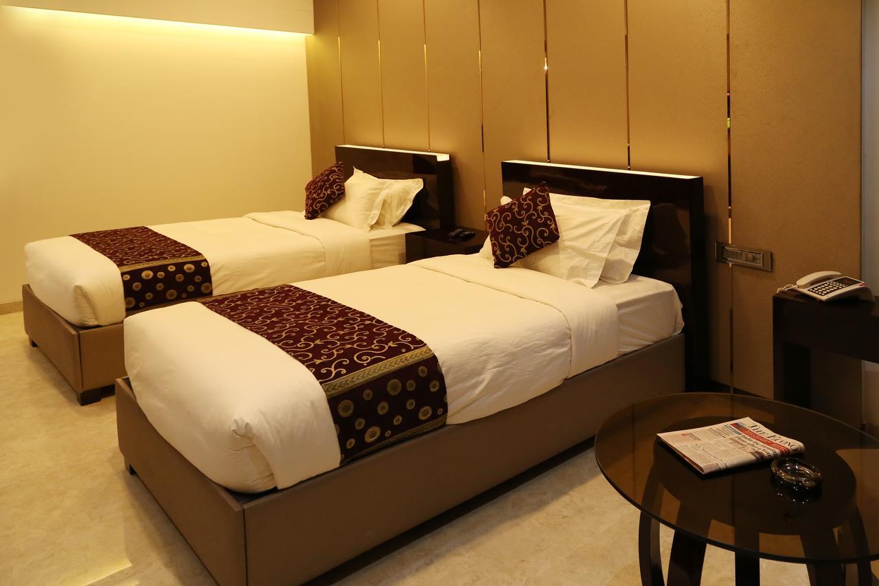 אאורנגבד Hotel Atithi מראה חיצוני תמונה